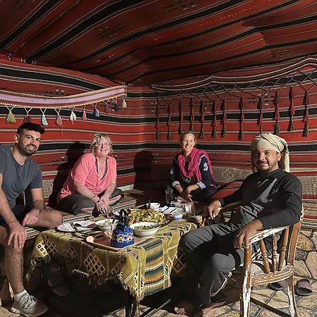 Happy Bedouin House Petra Bed & Breakfast Al Hayy Ngoại thất bức ảnh