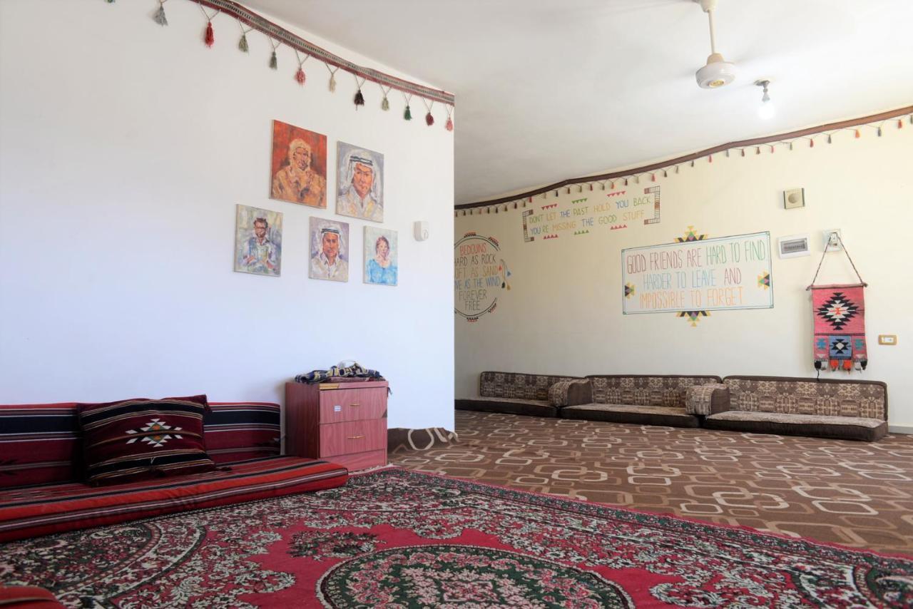 Happy Bedouin House Petra Bed & Breakfast Al Hayy Ngoại thất bức ảnh