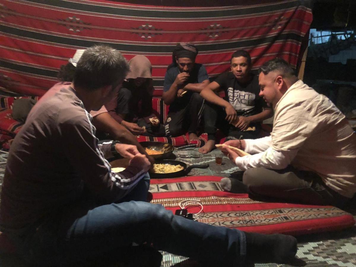 Happy Bedouin House Petra Bed & Breakfast Al Hayy Ngoại thất bức ảnh